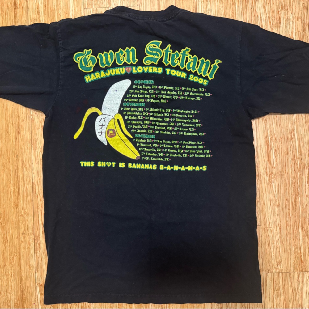 Gwen Stefani harajuki tour tee - size m